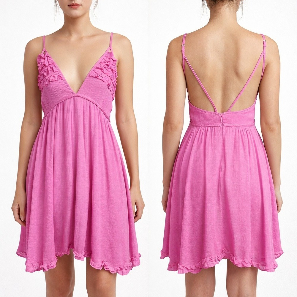 SKYLAR + MADISON Ruffle Mini Dress.‎ Size Medium